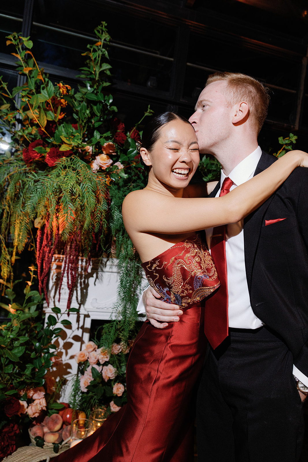 Bride Groom Red Dress Tie Suit Flower Backdrop Finca Serena Mallorca Wedding Pablo Laguia