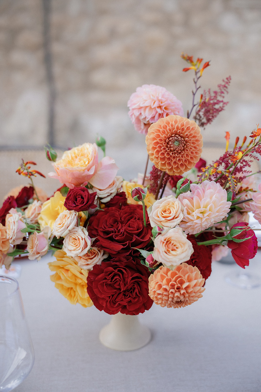 Orange Pink Blush Low Table Flowers Finca Serena Mallorca Wedding Pablo Laguia