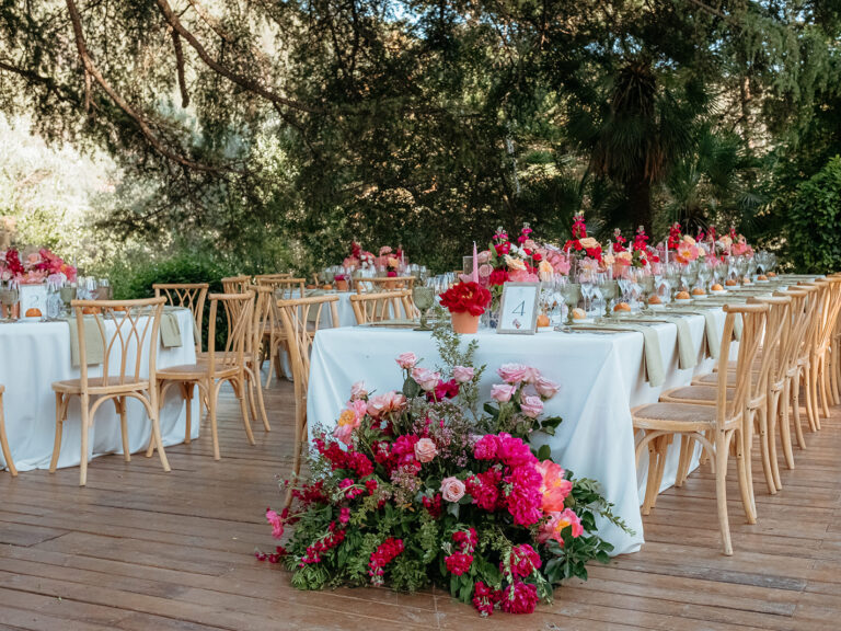 Jardines de Alfabia Wedding Mallorca Violeta Minnick Photography Outdoor Reception Long Table Floor Flowers Red Pink Orange