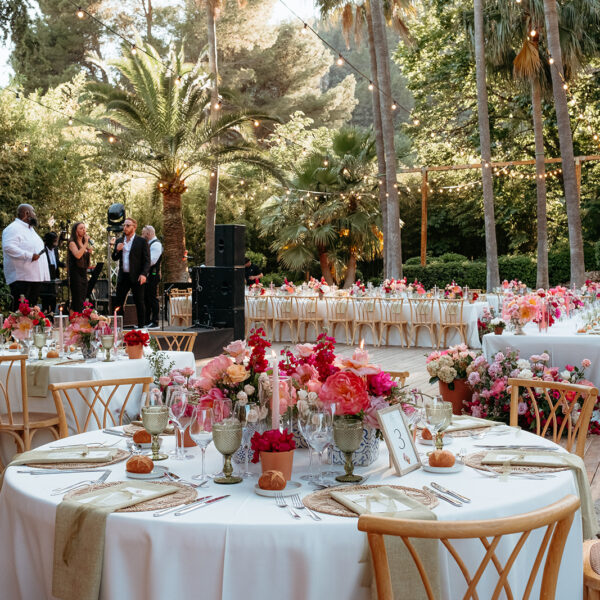 Jardines de Alfabia Wedding Mallorca Violeta Minnick Photography Outdoor Reception Tables Round Flowers