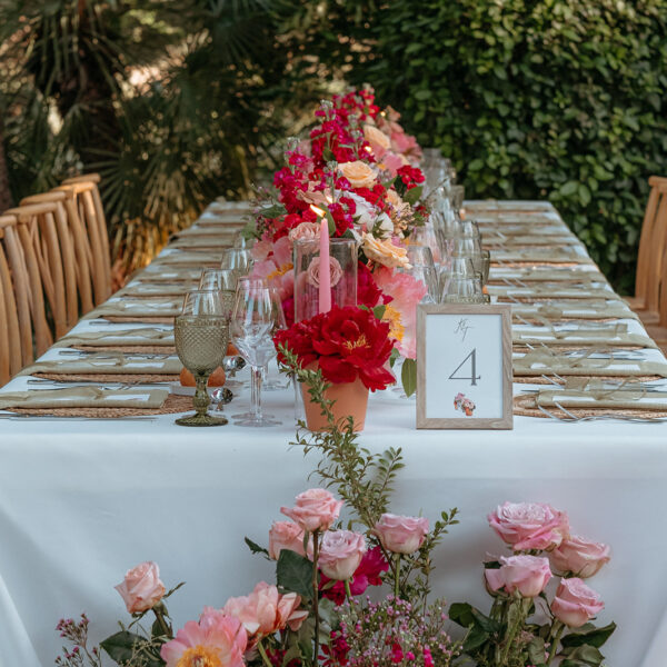 Jardines de Alfabia Wedding Mallorca Violeta Minnick Photography Outdoor Reception Long Table Floor Flowers Red Pink Orange